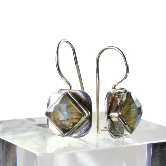 Labradorite Sparkle Hook Earrings - Picture 1 of 1